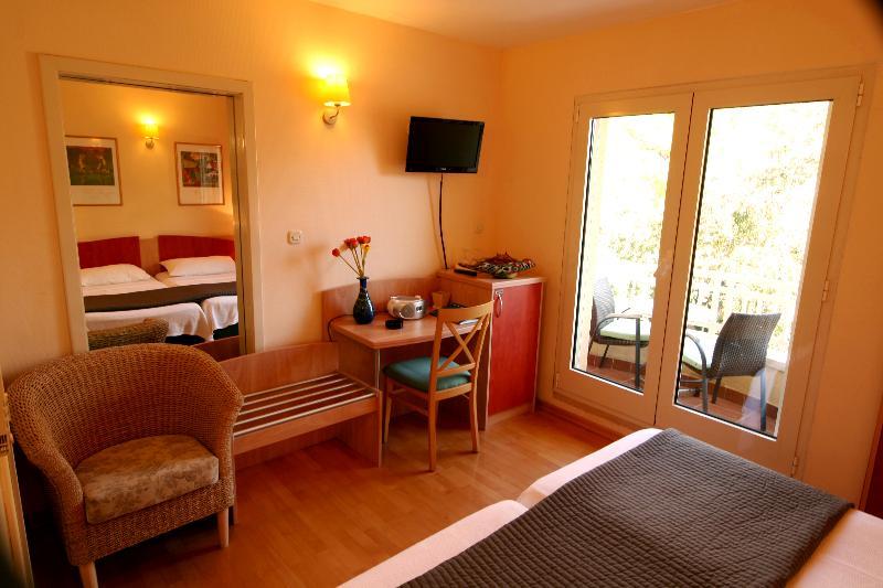 Apartel Park Osejava Makarska Ngoại thất bức ảnh